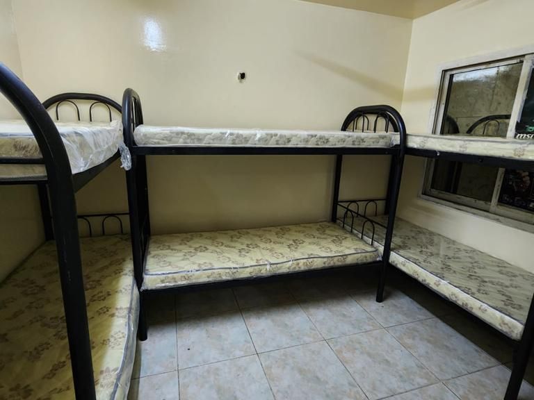 MALE BACHELORS BED SPACE AVAILABLE